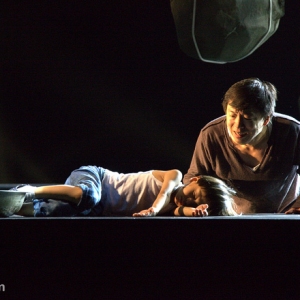 孟京辉话剧《活着》一想到死，人就会特别善良