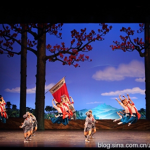 中芭北大百周年讲堂上演《红色娘子军》