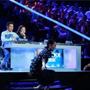 中国好舞蹈评委海清 鼓励学员表白意外摔倒