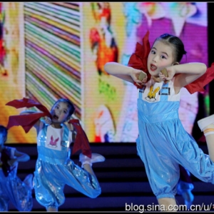 【六一晚会】总政小红星幼儿艺术团《摇篮颂.我的梦》