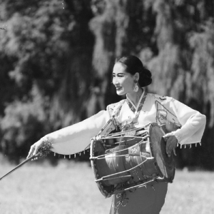 舞蹈如同粮食和水一样重要  记朝鲜族著名舞蹈家崔善玉