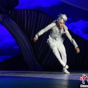 舞剧《白骏马》展现蒙古族马文化