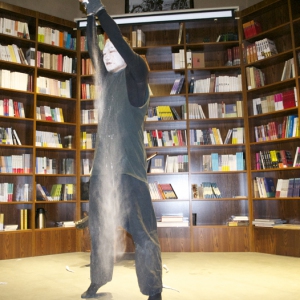 青年舞蹈家赵梁 艺术家就应该野生野长