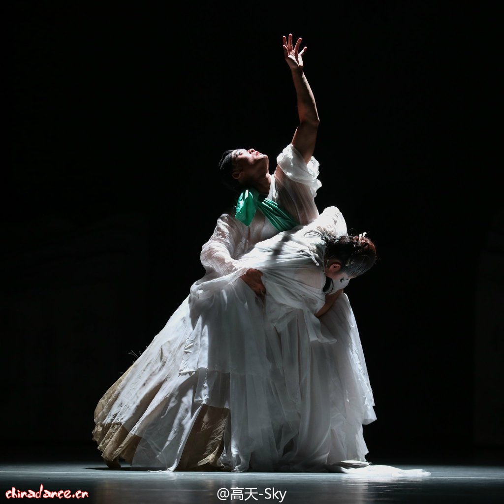 北京舞蹈学院 范琍雅 当代舞 春之祭 《编辑版》_哔哩哔哩_bilibili