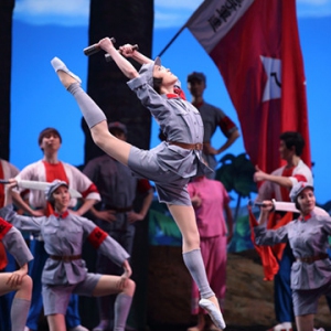 中央芭蕾舞团团长冯英：时间证明《红色娘子军》是经典