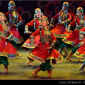 谈蒙古族舞蹈教学风格的把握