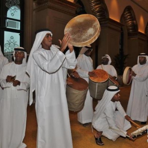 阿联酋文化遗产 “阿亚拉舞”（组图）