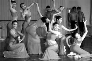 宁夏艺术职业学院舞蹈专业过硬 供需见面会好吃香