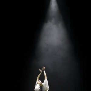 维族女子独舞《翡玉》北京师范大学舞蹈系教学剧目作品展