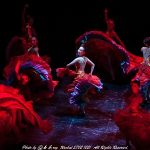 《绽放》上海师范大学舞蹈团原创舞蹈专场