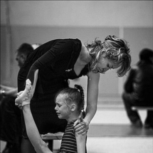 昨天的痛成就今天的美：还记得那个让你哭的舞蹈老师吗？