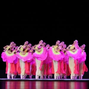 跳舞不单是动胳膊伸腿，它带给你的12大好处你知道吗？