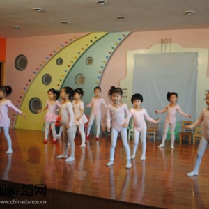 专家支招：如何帮助孩子消除学习舞蹈时的焦虑呢？