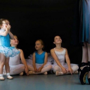 舞蹈教师告诉你：幼儿学习芭蕾的误区