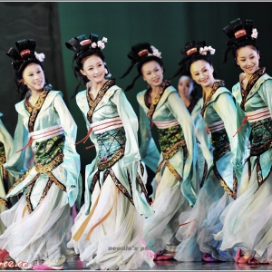 中国古典舞身韵的审美与教学