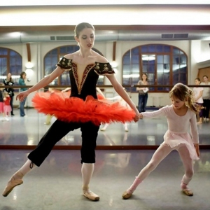 舞蹈教学对教师的语言表述有什么要求？