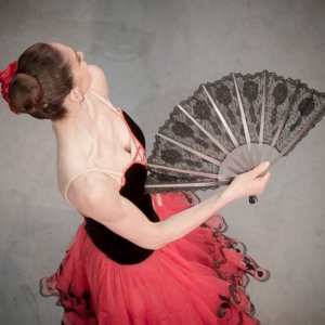 【舞蹈箴言】当你埋怨没有漂亮的舞鞋时，有的人却没有双脚