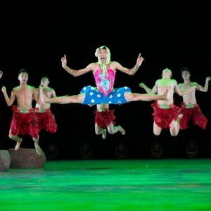 【每日一舞】男子俏皮民间群舞《回娘家》轻松、幽默、好搞笑！！