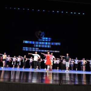 第三届“荷花少年·全国（中学）校园舞蹈展演北京舞蹈学院隆重举行