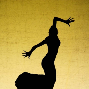 她，美到惊心动魄