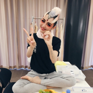 爱跳舞的女孩，运气一定不差！