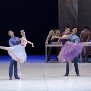 中央芭蕾舞团原创芭蕾舞剧《鹤魂》全球首演隆重拉开了帷幕