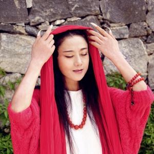 杨丽萍元阳梯田采风照：你在采风，风也在采你！