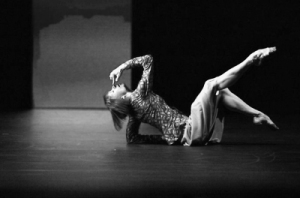 希薇·纪莲：她让当代舞蹈泛起优雅的灵光