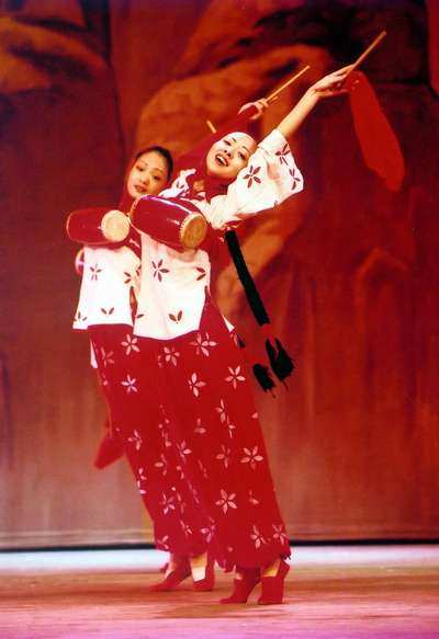 干手观音领舞邰丽华舞台艺术剧照