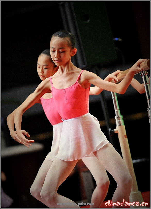 [原创]国家大剧院:北舞附中学生们的芭蕾示范